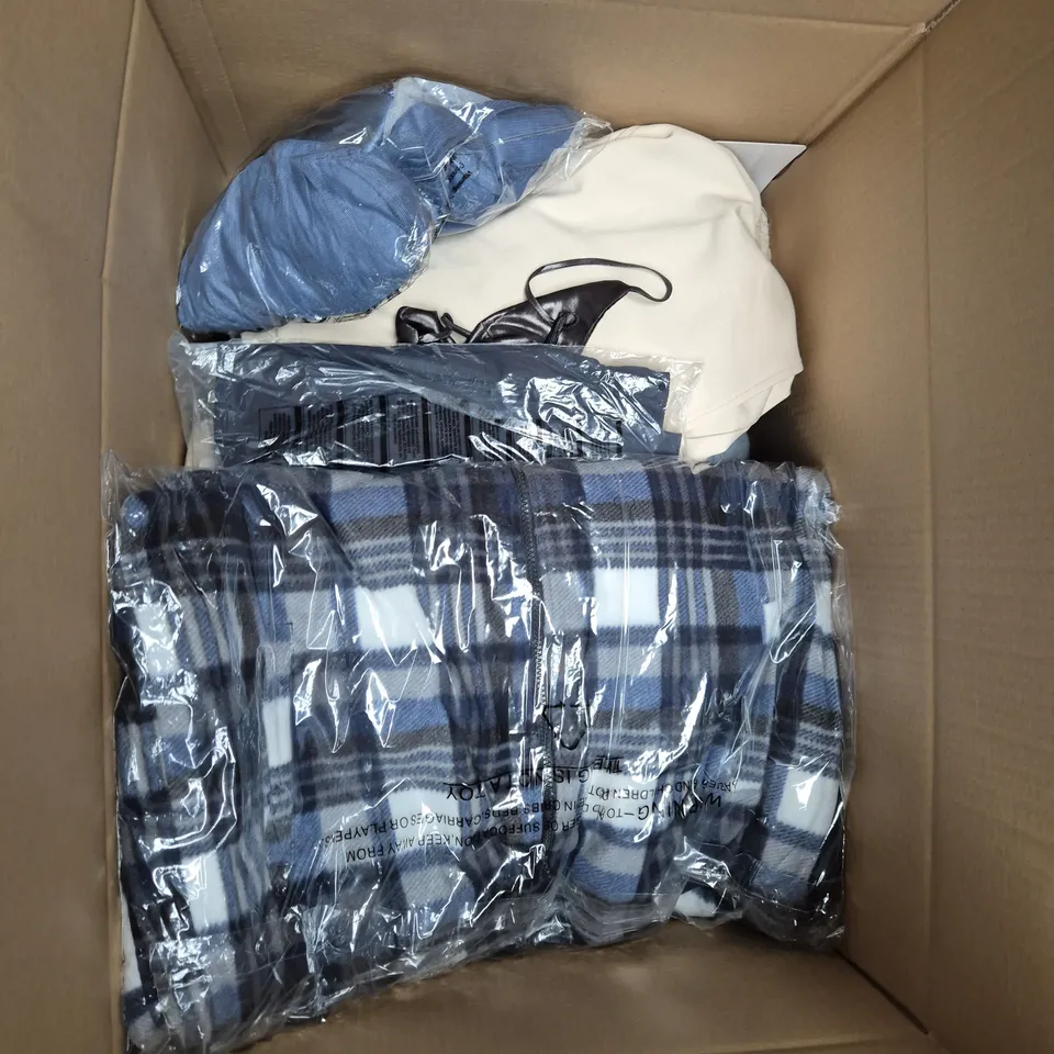 LARGE BOX OF APPROXIMATELY 20 ASSORTED CLOTHING ITEMS IN VARIOUS SIZES, STYLES AND COLOUR 