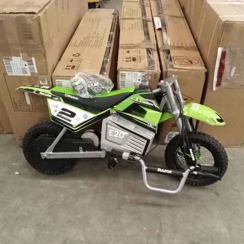 RAZOR SX350 MCGRATH ELECTRIC DIRT BIKE - GREEN