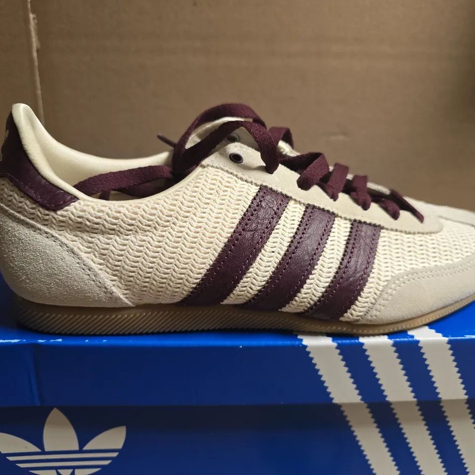 BOXED PAIR OF ADIDAS JAPAN WOMENS SNEAKER – UK 7