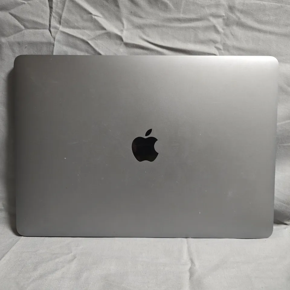 APPLE MACBOOK PRO LAPTOP – (DAMAGED)