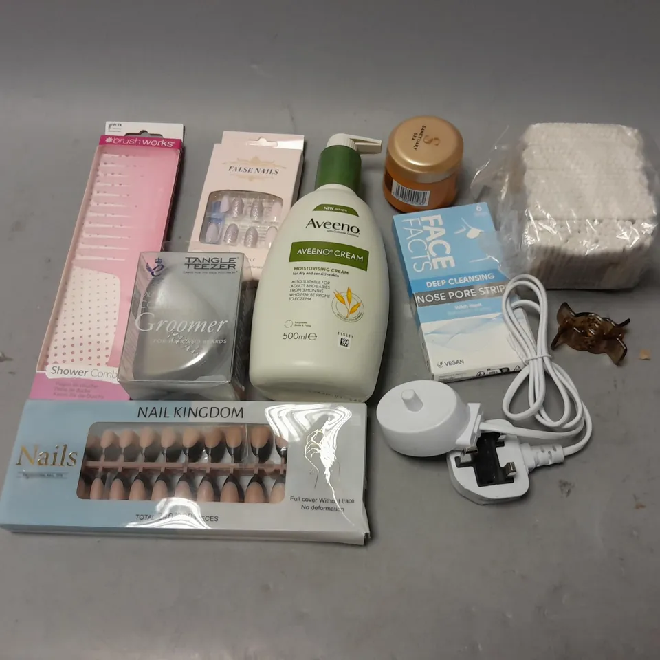 BOX OF APPROXIMATELY 15 COSMETIC ITEMS TO INCLUDE MOISTURISER, COTTON BUDS, AND NAILS ETC. 