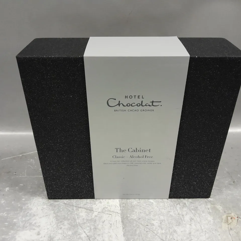 HOTEL CHOCOLAT THE CABINET CLASSIC COLLECTION