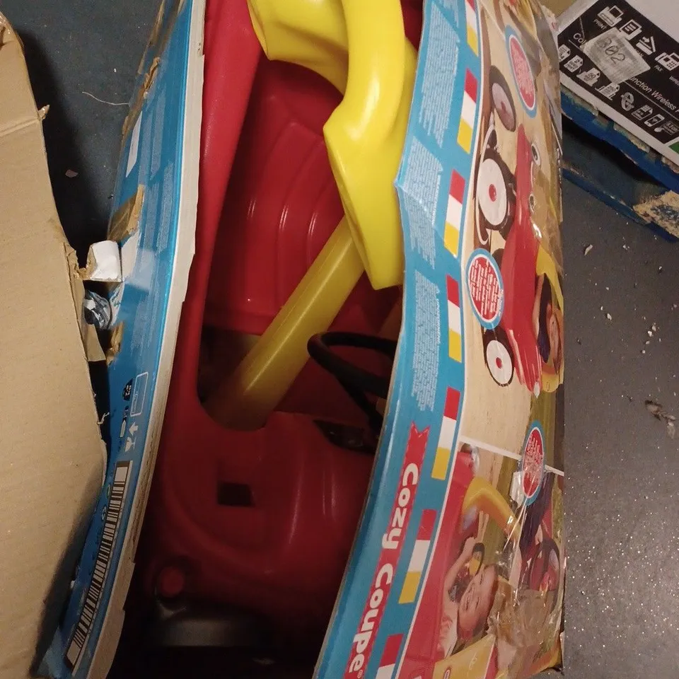 LITTLE TIKES COZY COUPE RRP £70