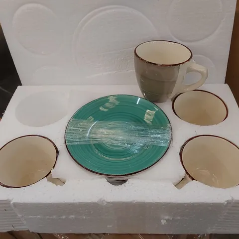 BOXED BELLC 4 PIECE MUG AND SAUCER SET