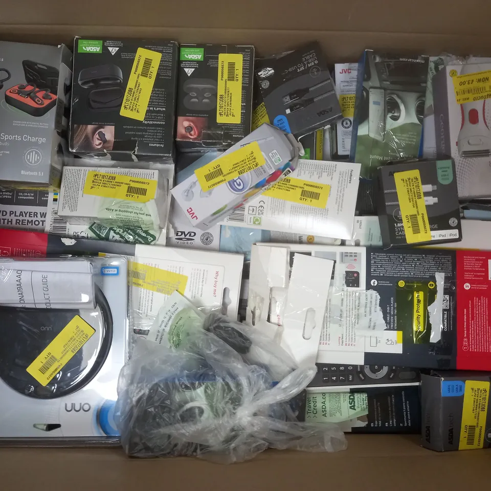 BOX OF APPROXIMATELY 40 ASSORTED ELECTRICAL ITEMS TO INCLUDE SYNC & CHARGE CABLE, TRUE WIRELESS EARBUDS, MULTICOLOUR USB CABLE, ETC