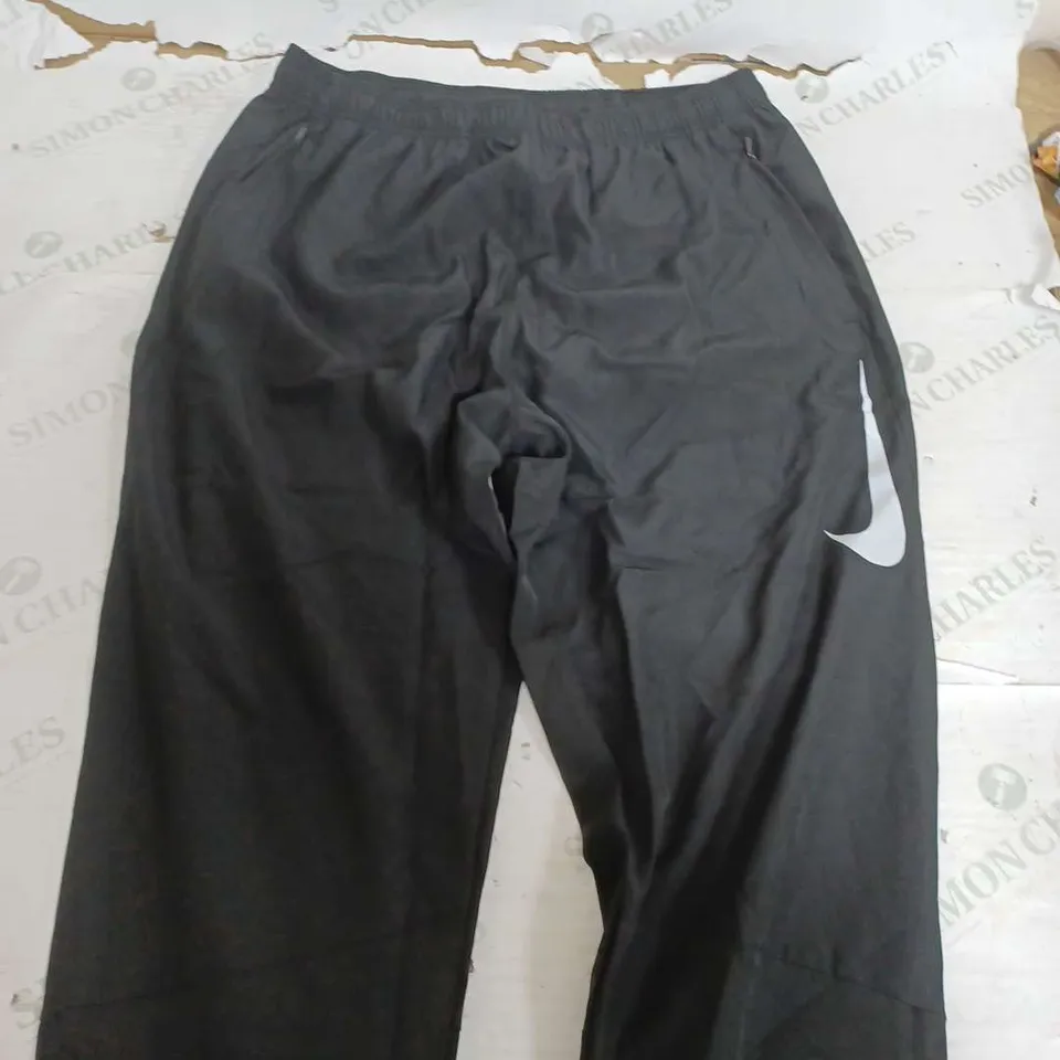 NIKE DRI FIT STANDARD FIT BLACK TROUSER - LARGE