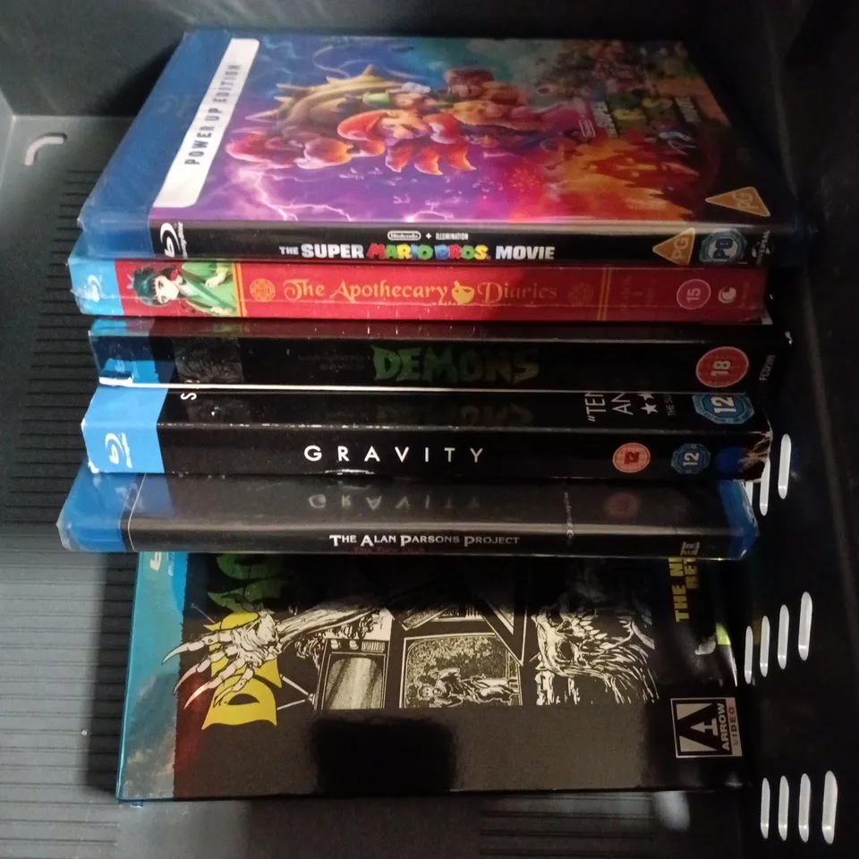 APPROXIMATELY 15 ASSORTED BLU-RAY MOVIES TO INCLUDE MERLIN, KICK-ASS, HARRY POTTER ETC