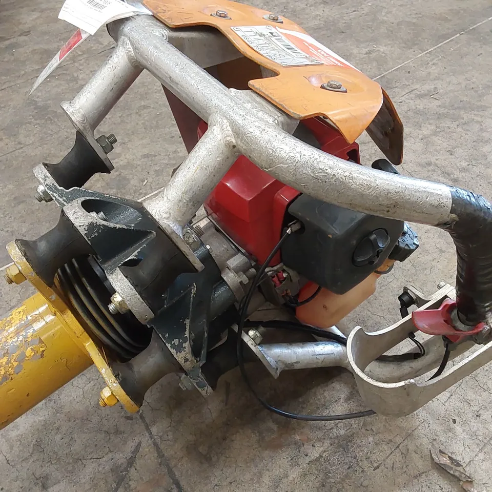 ROBEL 62.05 2 STROKE VERTICAL TAMPER - RAILWAY MAINTENANCE TOOL