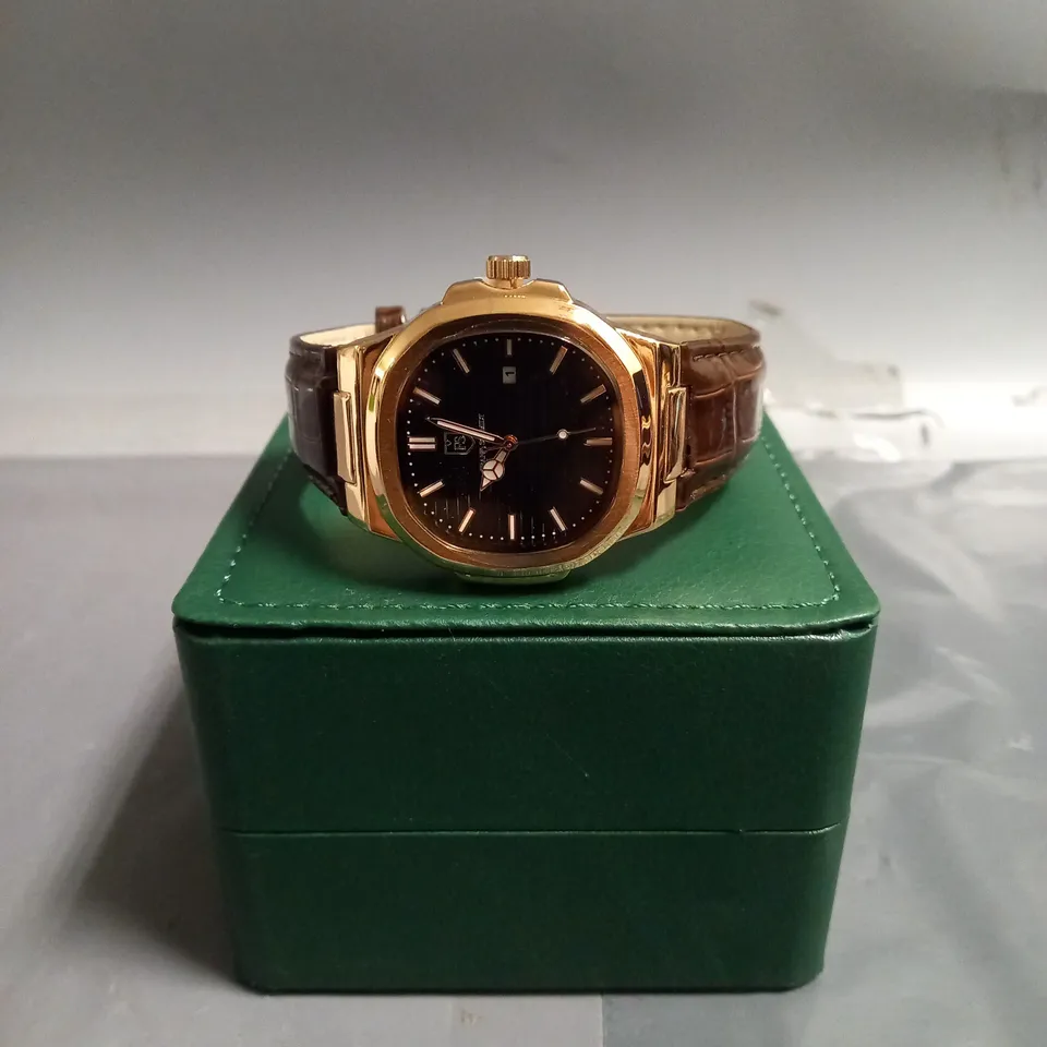 FRANK SCHMIDT MENS TEXTURED DIAL DATED WATCH WITH LEATHER STRAP IN BROWN