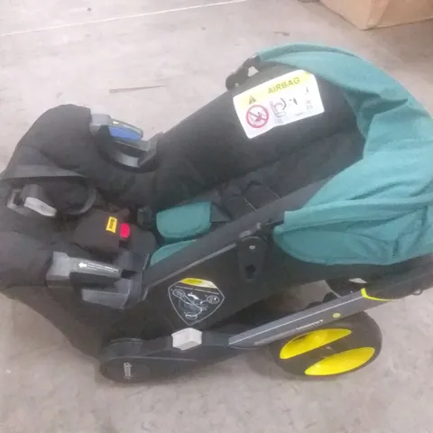 BOXED DOONA CAR SEAT & STROLLER