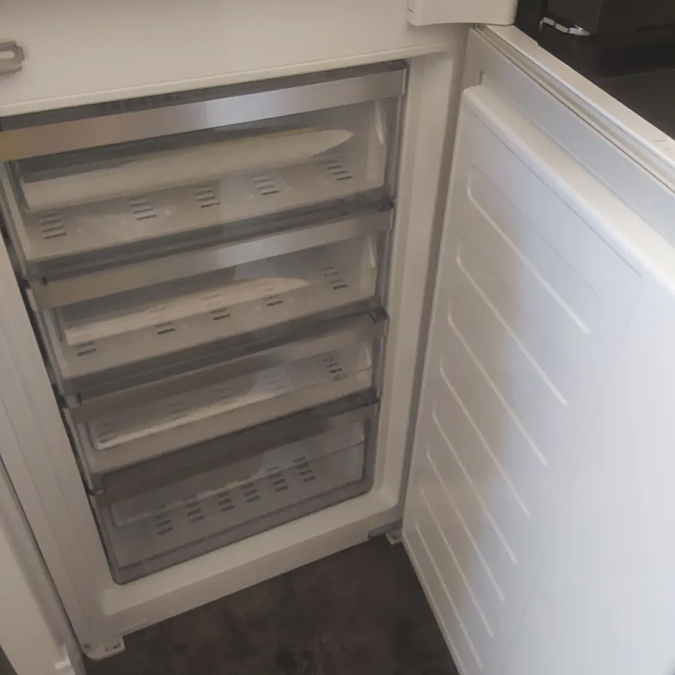 BEKO K54265HEB INTEGRATED FRIDGE FREEZER