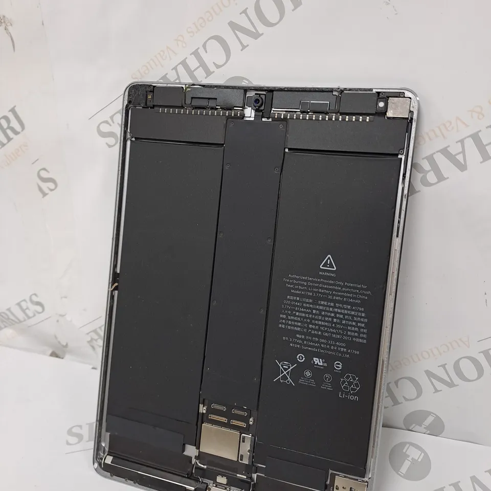 APPLE IPAD MODEL: A1709