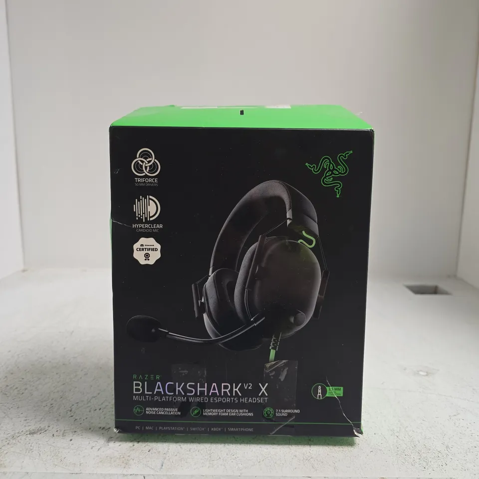 RAZER BLACKSHARK V2 X GAMING HEADSET – GREEN CABLE, WIRED