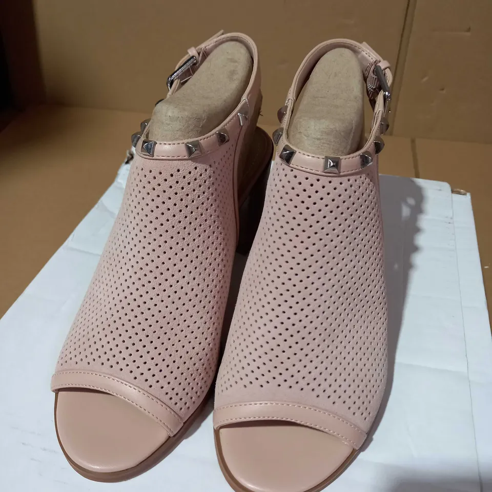 MARC FISHER PARSO PEEP SANDAL BLUSH SIZE 6.5