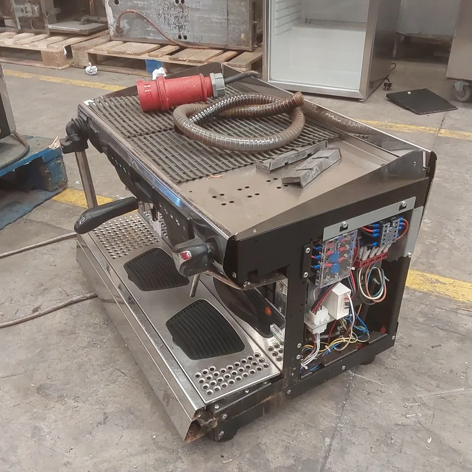 RANCILIO CLASSE 7 2 GROUP COMMERCIAL COFFEE MACHINE WITH ISTEAM