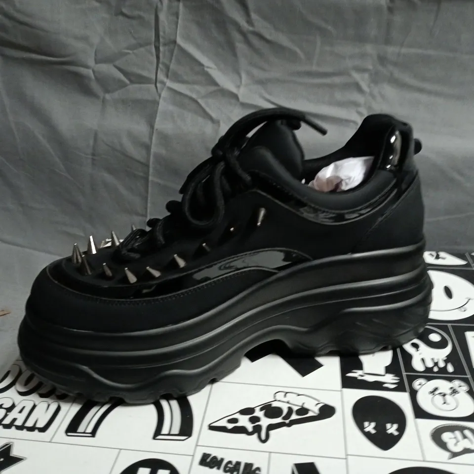 BOXED KOI TAKEDA SWORD TRAINERS IN BLACK - UK 3