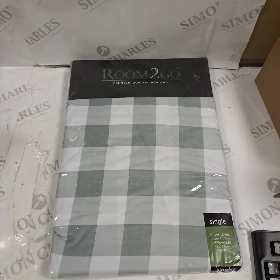 BOX OF 5 ASSORTED RROM2GO BEDDINGS SINGLE BED 