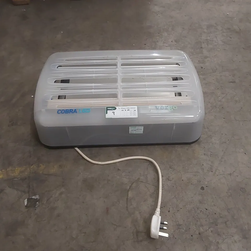 COBRA LED COMMERCIAL ELECTRIC FLY KILLER