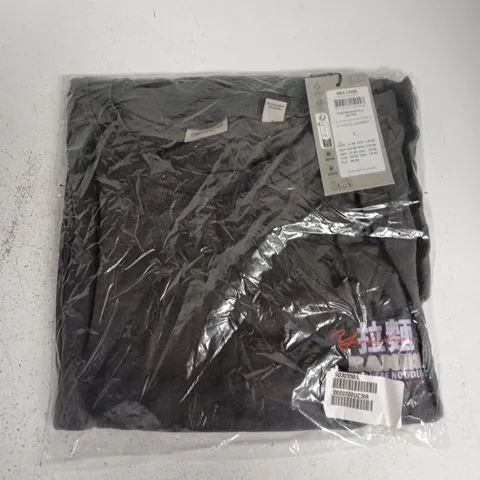 BAGGED ONLY & SONS TRISTAN RLX SS TEE IN GREY - LARGE