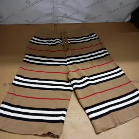 BURBERRY KNITTED SHORTS SIZE M