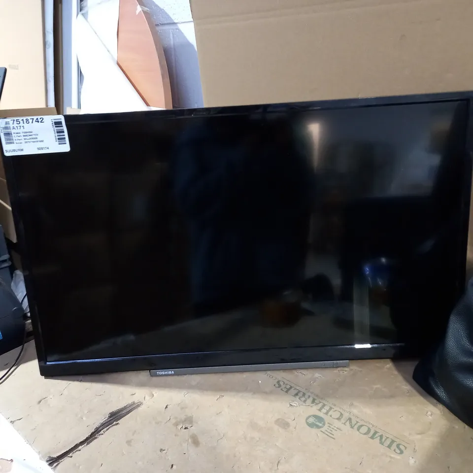 TOSHIBA 32LL3C63DB LED HDR FULL HD 1080P SMART TV