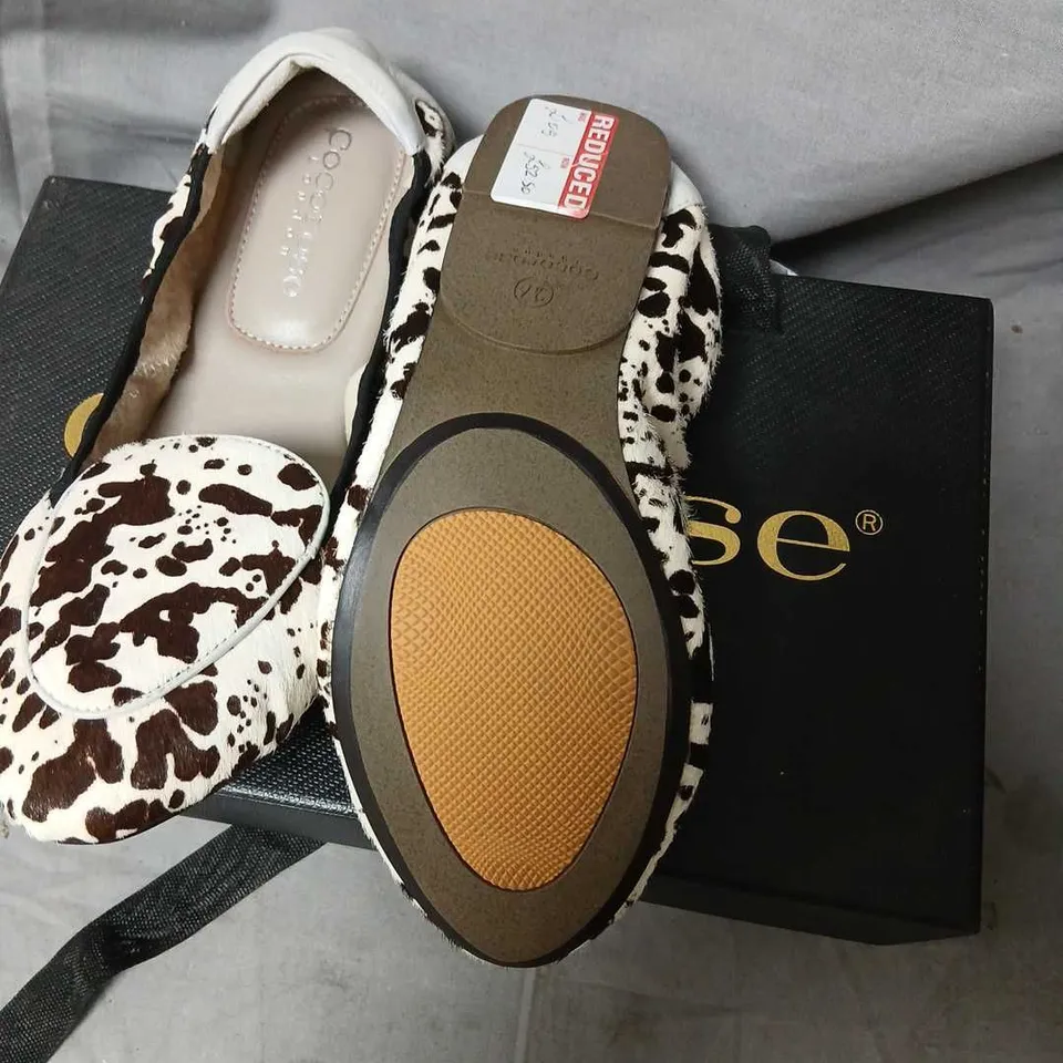 COCOROSE LONDON WOMEN'S DALMATIAN PRINT FLATS SIZE EU37