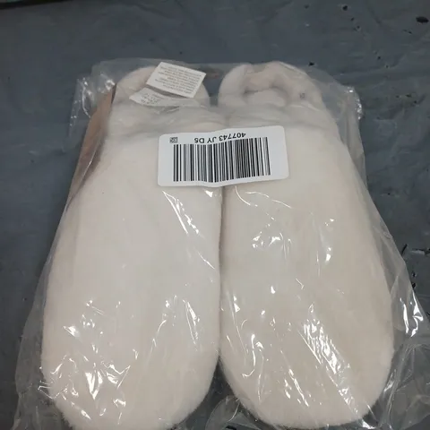 MUK LUKS FAUX FUR CONTOUR SLIPPER SIZE 5