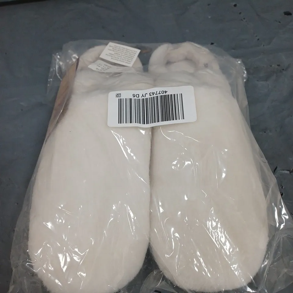MUK LUKS FAUX FUR CONTOUR SLIPPER SIZE 5 