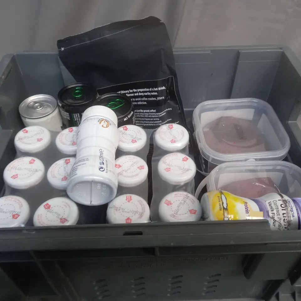 APPROXIMATELY 20 ASSORTED FOOD AND BEVERAGE PRODUCTS TO INCLUDE NOFFEE ORIGINAL, BLUE ELEPHANT RED CURRY PASTE NAD BASIL PASTE, GREEN COLA, BIONO CHERRY JUICE