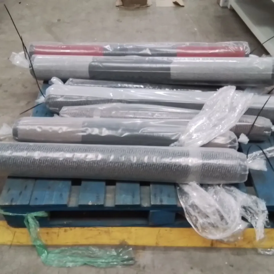 PALLET CONTAINING 8 QUALITY DESIGNER AREA RUGS