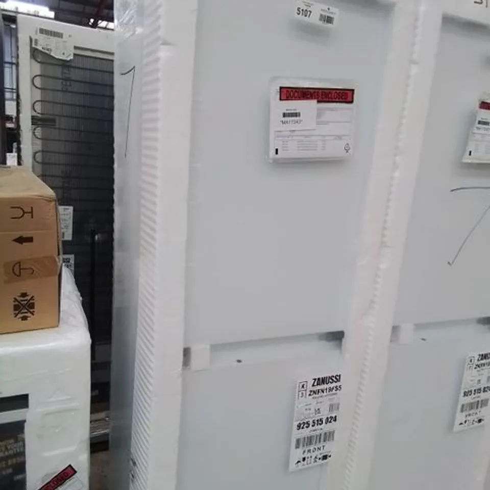 ZANUSSI INTEGRATED 50/50 FRIDGE FREEZER 267L Model ZNFN18FS5 RRP £542
