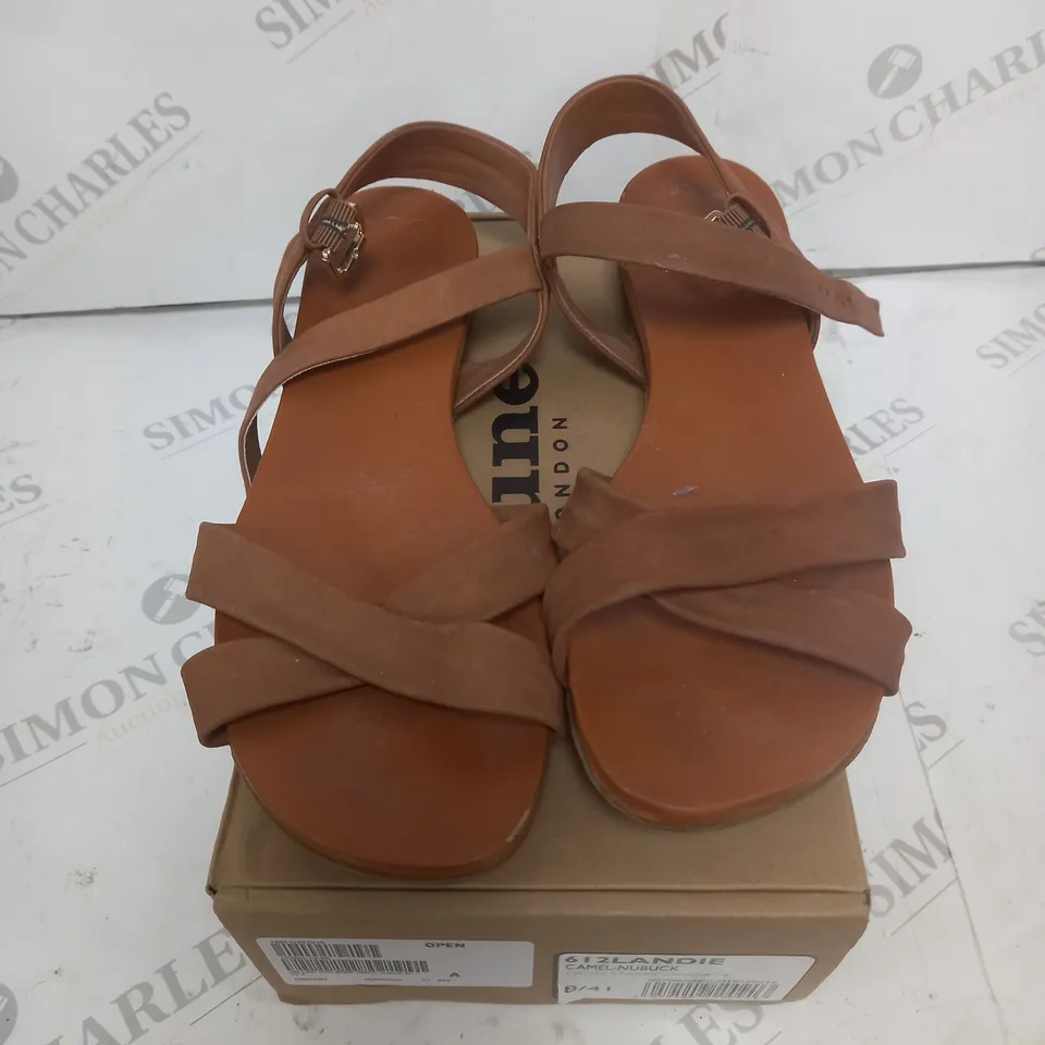 BOXED DUNE LONDON SANDLE TAN SIZE 8
