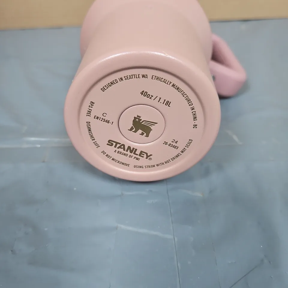 STANLEY 40 OZ/1.18L TRAVEL TUMBLER WITH STRAW IN DUSKY PINK/GOLD