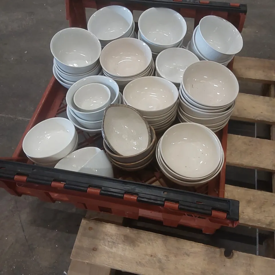 TOTE TO CONTAIN RESTAURANT BOWLS