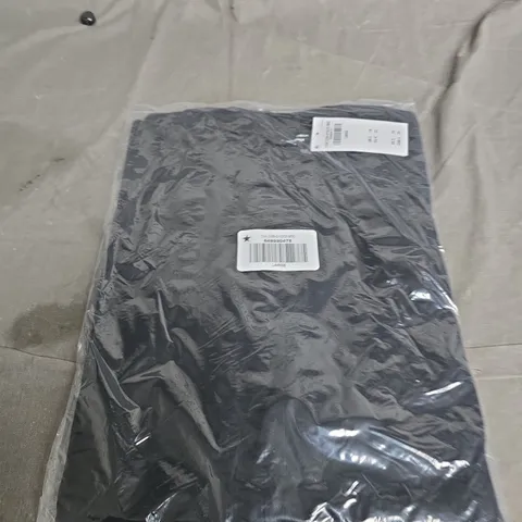 ABERCROMBIE & FITCH ESSENTIALS RELAXED TEE – BLACK – LARGE