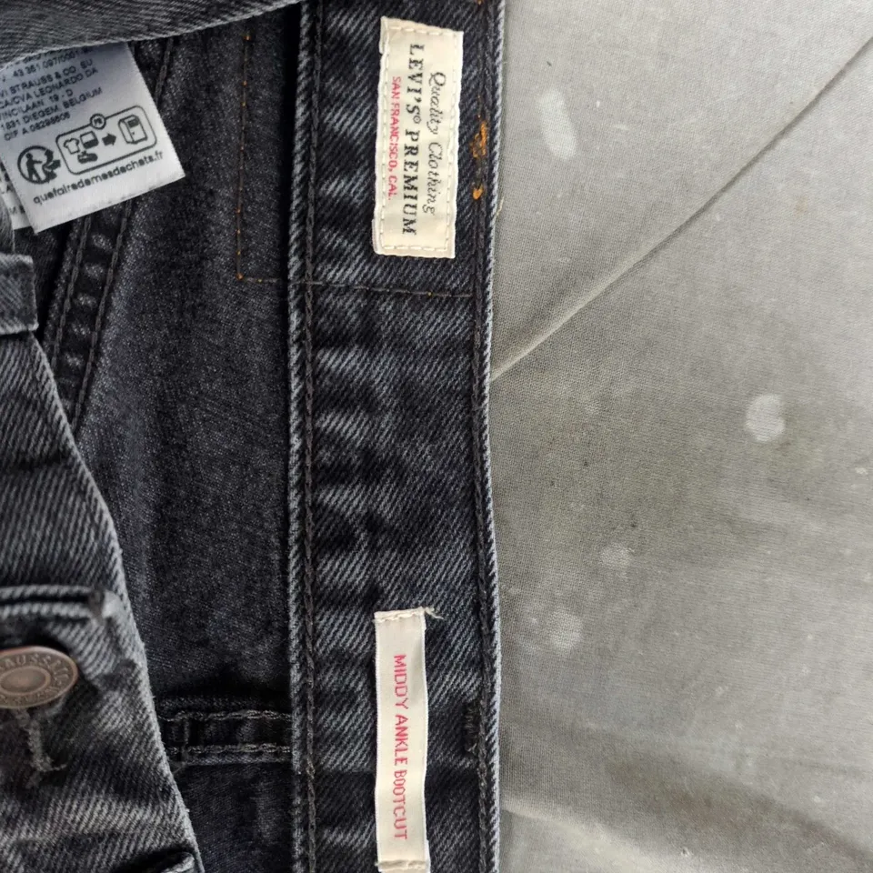 LEVI'S PREMIUM BLACK DENIM JEANS - MEN'S, WAIST 26 (UK 26)