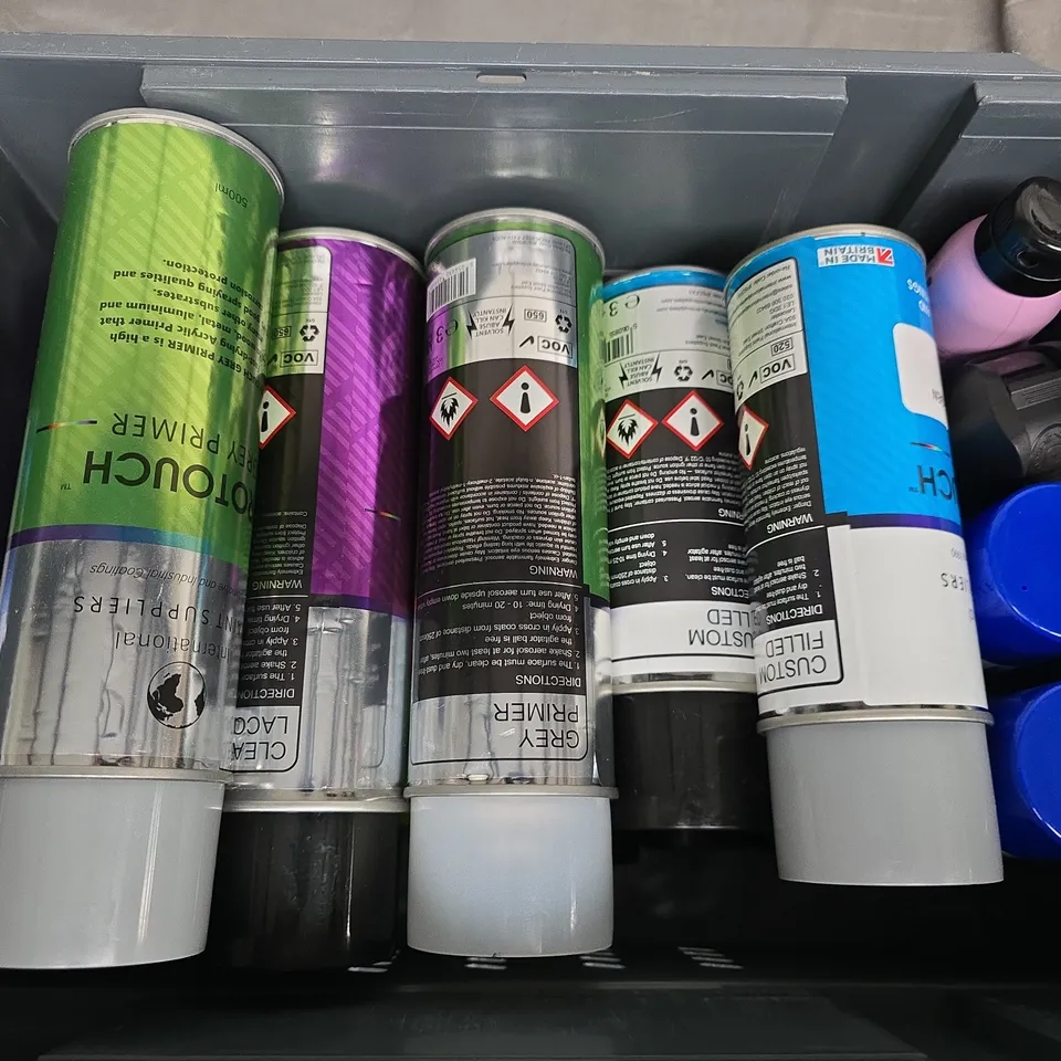 APPROXIMATELY 15 ASSORTED AEROSOLS TO INCLUDE PROTOUCH GREY PRIMER, DAKTARIN SPRAY POWDER, LANZA HEALING STYLE AIRPASTE, ETC - COLLECTION ONLY