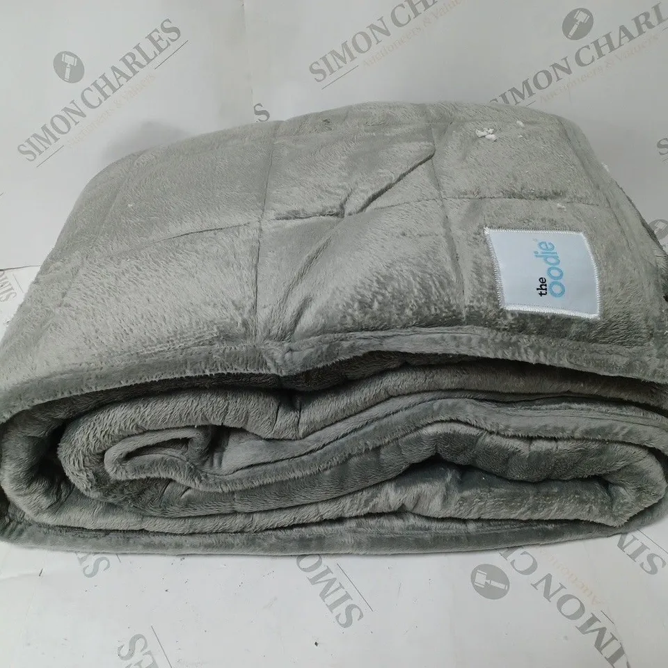 THE OODIE WEIGHTED BLANKET