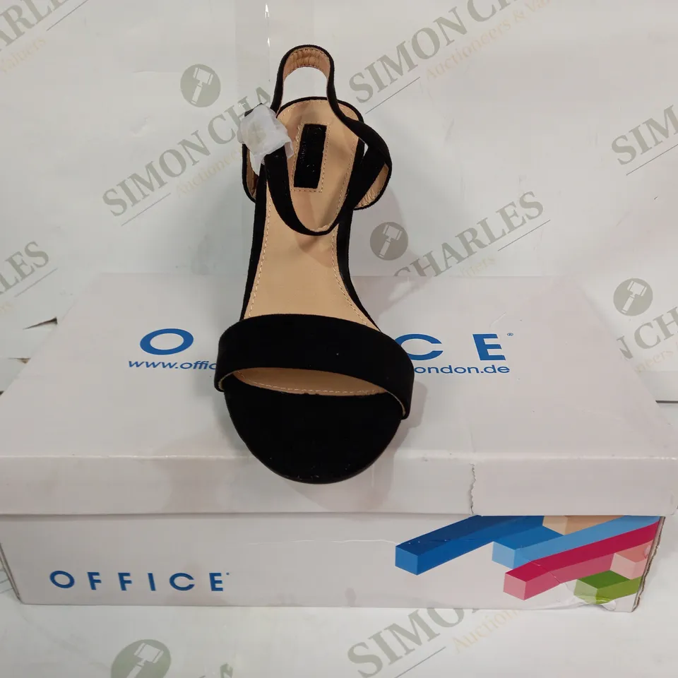 BOXED PAIR OF OFFICE LONDON OPEN TOE BLOCK HIGH HEELS IN BLACK EU SIZE 37