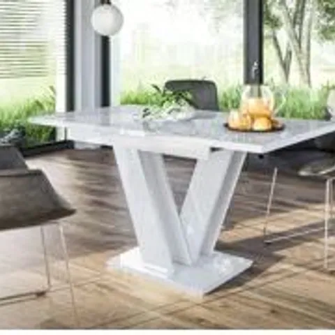 BOXED MASSIV DINING TABLE WHITE/GREY