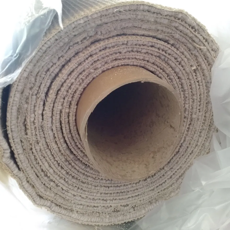 ROLL OF QUALITY PRESTIGE DESIGN RIB ACTIONBAC SILVER BULLET CARPET APPROXIMATELY 4.83X4M