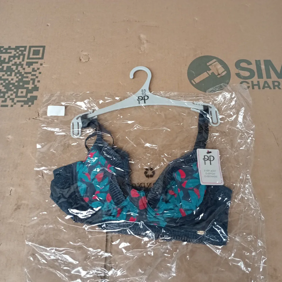 WOMEN'S BRA, UK 32C, BLUE FLORAL PRINT