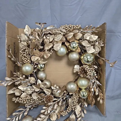 CHAMPAGNE GOLD PRE-LIT CHRISTMAS WREATH 