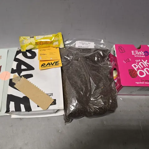 APPROXIMATELY 5 ASSORTED FOOD ITEMS TO INCLUDE - NEUHAUS CHOCOLATE BAR , ELLA KITCHEN THE PINK ONE , ROASTED BARLEY ETC