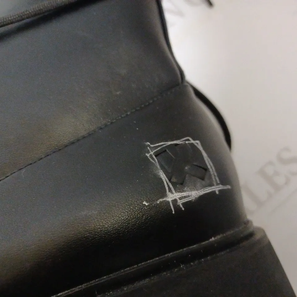 KOI VEGAN ELECTIC MEN'S MILITARY BOOTS - SIZE 9