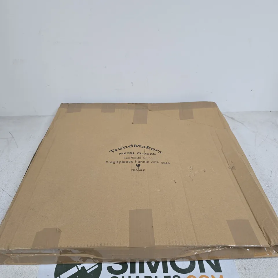 TRENDMAKERS METAL CLOCK – CIRCULAR WALL CLOCK (BK58) – BOXED
