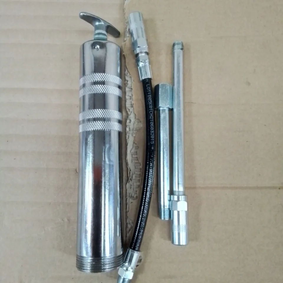 CLARKE 4 PIECE GREASE GUN SET
