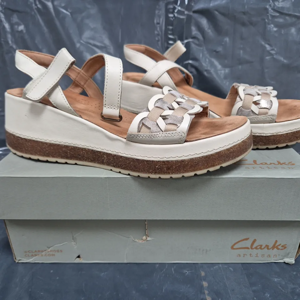 BOXED PAIR OF CLARKS KASSANDA BAR SANDALS IN CREAM/MULTI SIZE 7