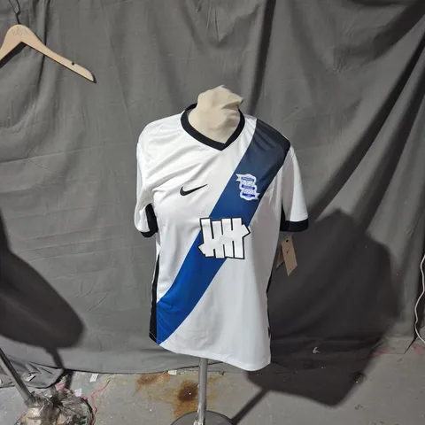 NIKE DRI-FIT YOUTH UNISEX SOCCER JERSEY – WHITE WITH BLUE SASH (YOUTH - UNISEX XL) BIRMINGHAM CITY