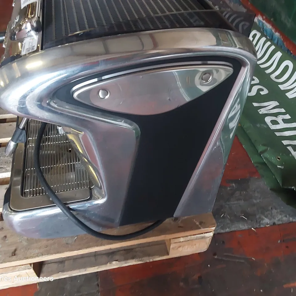 TRADITIONAL FAEMA EMBLEMA COFFEE MACHINE